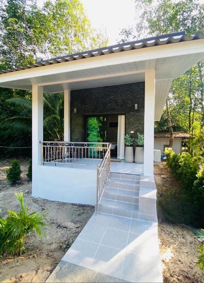 Kuba Bungalows Ko Kut ภายนอก รูปภาพ